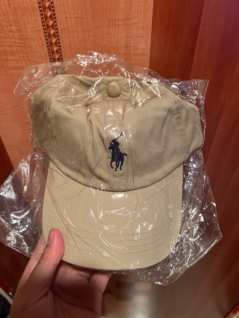 Polo hat with brown shop leather strap