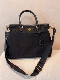 Authentic Prada Nylon Tote Bag Black, Women's Fashion, Bags & Wallets, Tote  Bags on Carousell