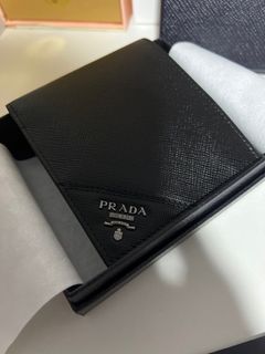 Prada Nero Black Grey Saffiano Cuir Leather Billfold Wallet 2MO513 – Queen  Bee of Beverly Hills