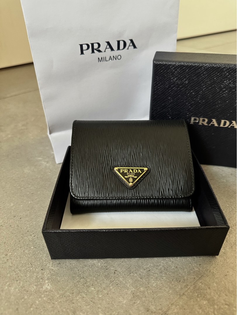 Sold at Auction: Prada - Key Holder Wallet - Tan - Saffiano