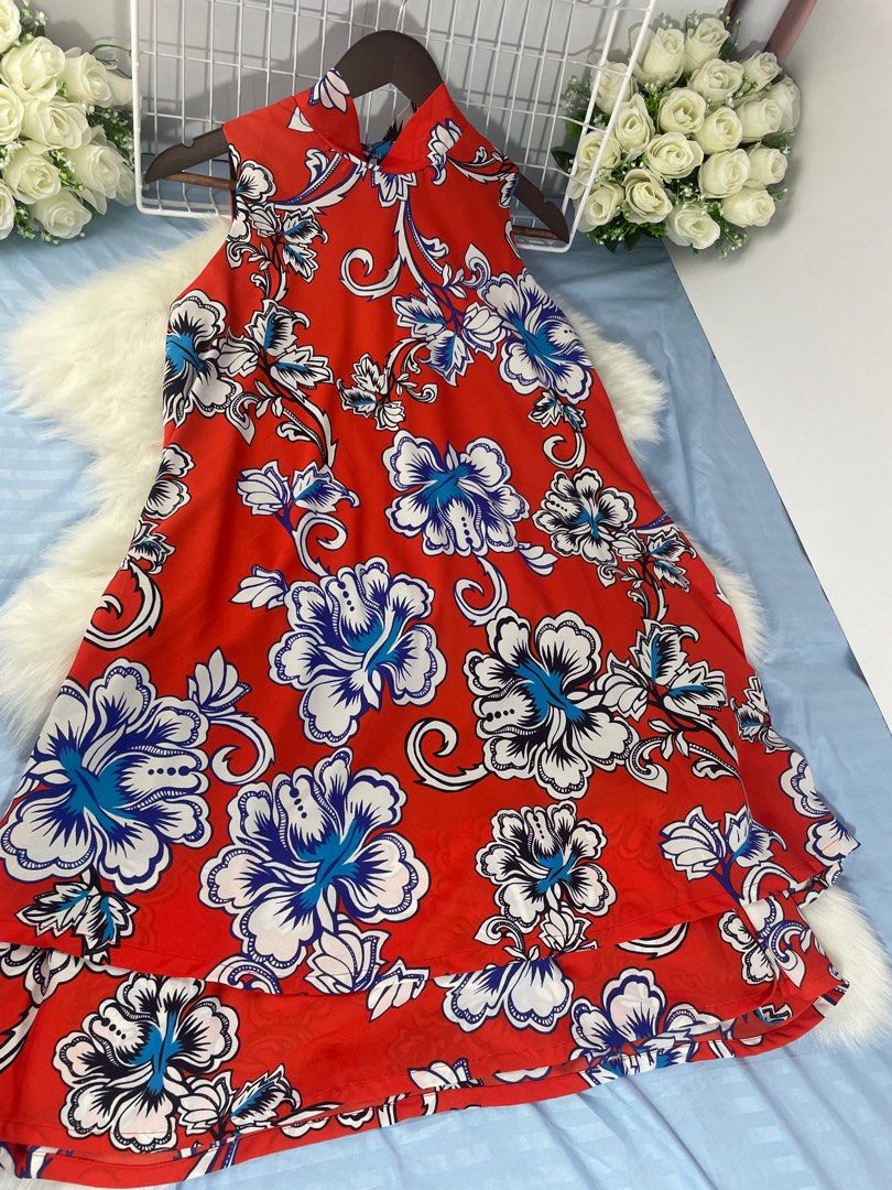PreLoved Red Floral Dress (Category: Dresses) located in Manila. Submitted by joyfulmessforless (Listing ID 1261681891, Image 3). Description: ♥️PreLoved Red Floral Dress ♥️ can fit small to medium frame ♥️ no issue ♥️ slightly negotiable RFS: de cluttering .