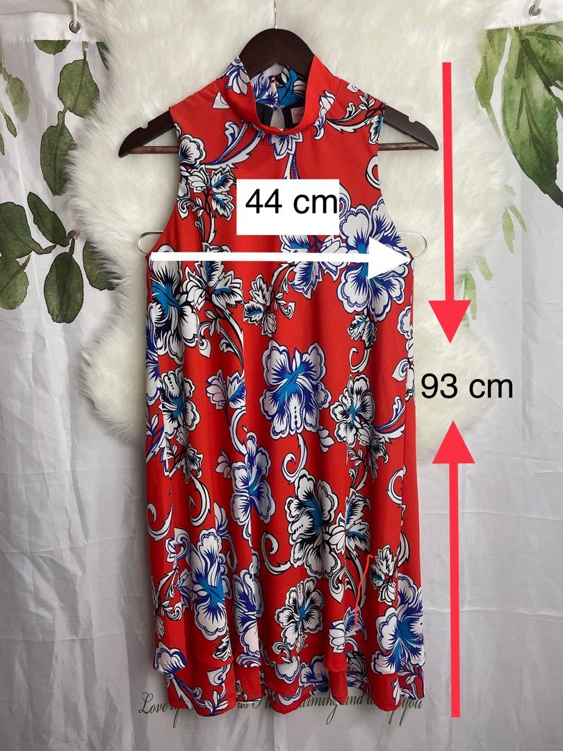 PreLoved Red Floral Dress (Category: Dresses) located in Manila. Submitted by joyfulmessforless (Listing ID 1261681891, Image 2). Description: ♥️PreLoved Red Floral Dress ♥️ can fit small to medium frame ♥️ no issue ♥️ slightly negotiable RFS: de cluttering .