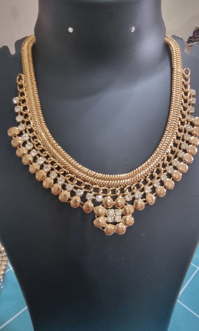 Gold tone sales necklace set