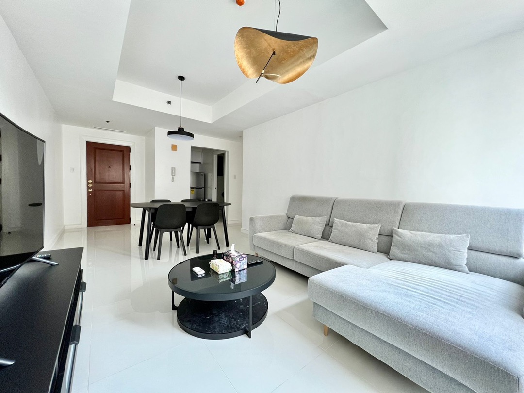 Robinsons Place Residences 2 bedroom with parking Manila City