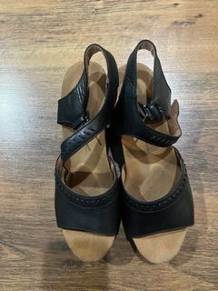 Rockport Black Leather Sandals