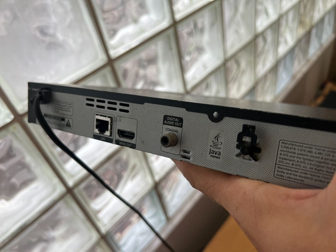 Samsung Bluray disc player, Model BDE5500, TV & Home Appliances, TV