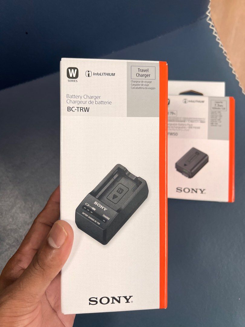 Sony camera Battery and charger, Photography, Photography Accessories
