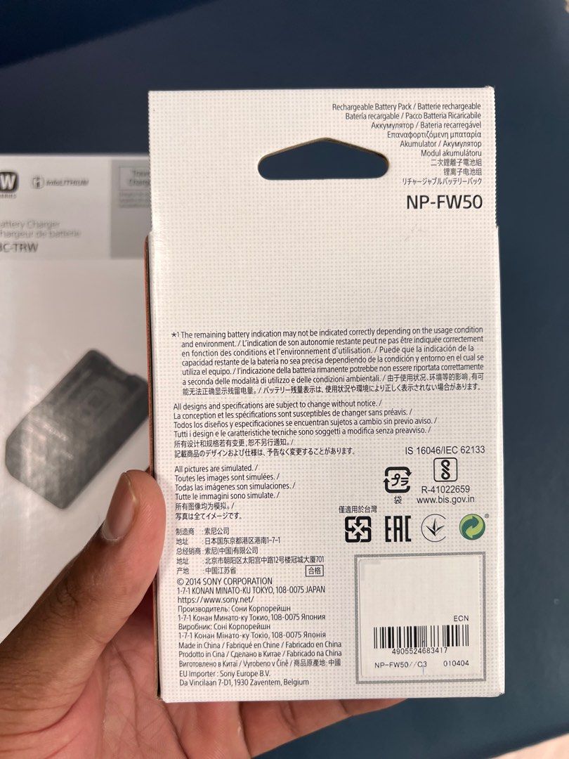 Sony camera Battery and charger, Photography, Photography Accessories