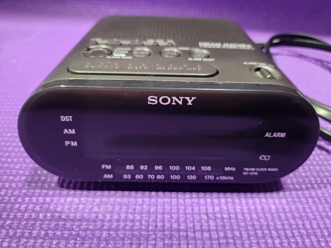 Sony ICFC218 Dream Machine Clock Radio (Black), TV & Home Appliances