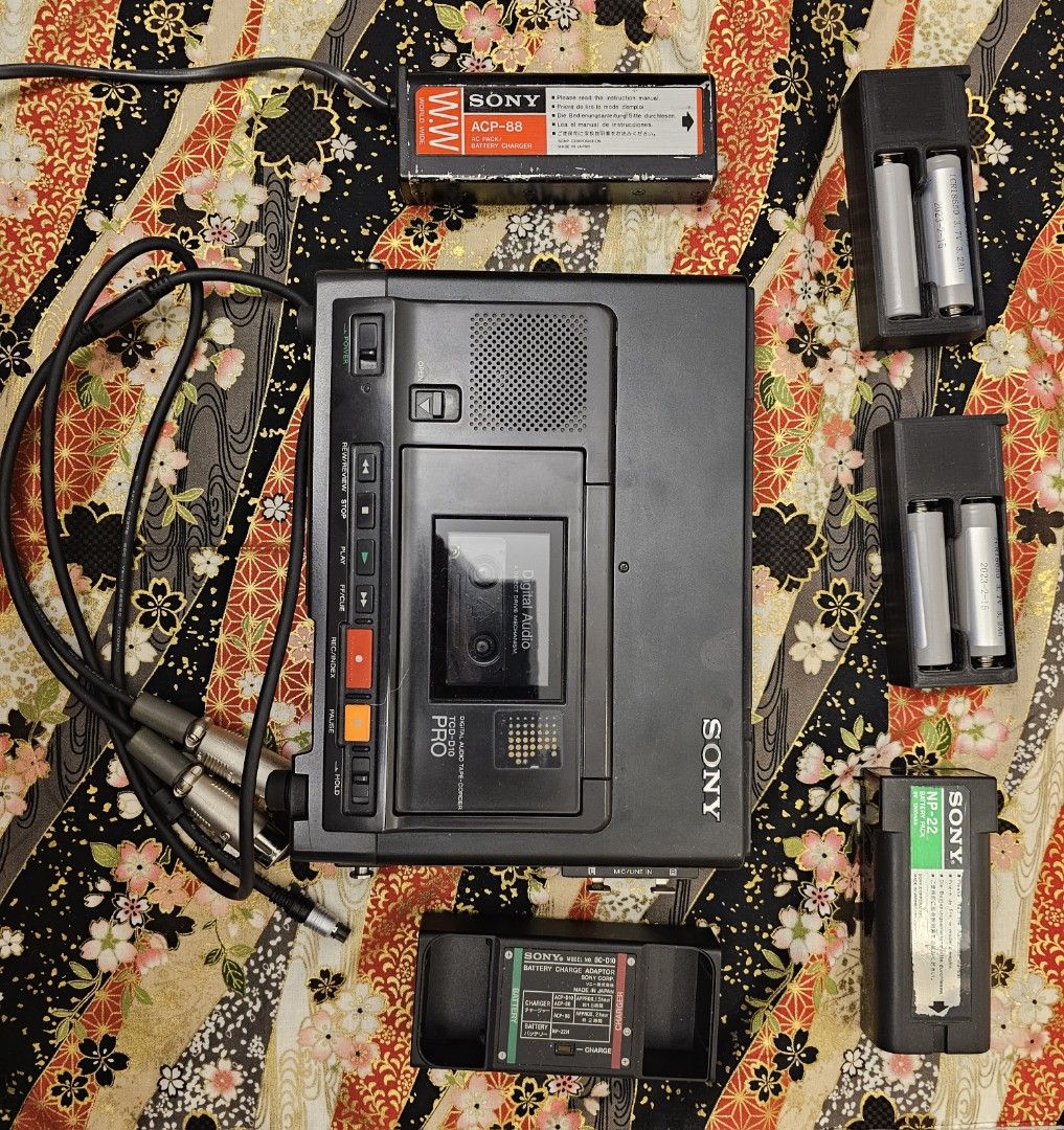 SONY TCD-D10 ジャンク品（货31） 気楽
