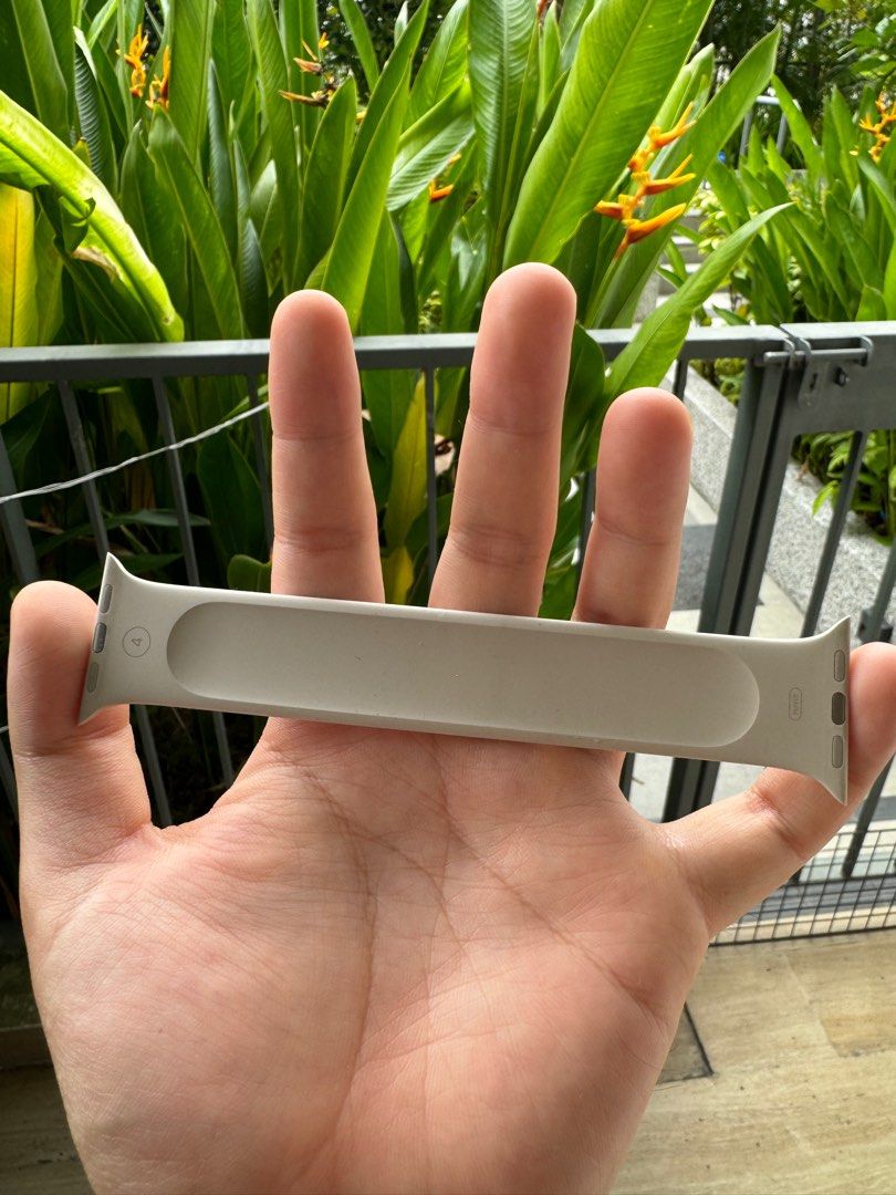 Size 4 apple watch band top