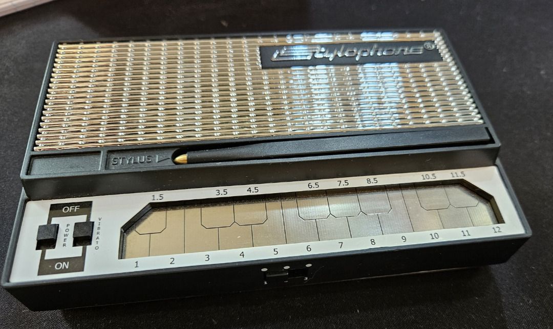 Stylophone S-1 Sintetizzatore Tascabile Originale Con Custodia - Foto 12