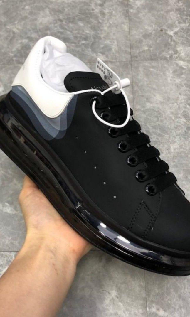Sweldona. Alexander McQueen 3D sneakers italy