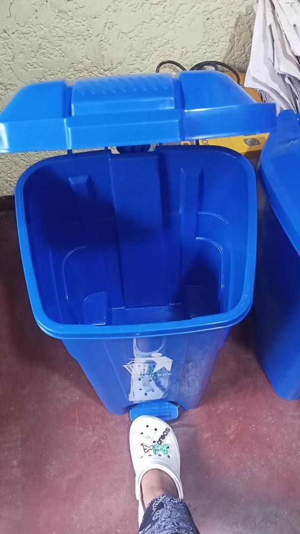 trash box bin, Furniture & Home Living, Cleaning & Homecare Supplies ...