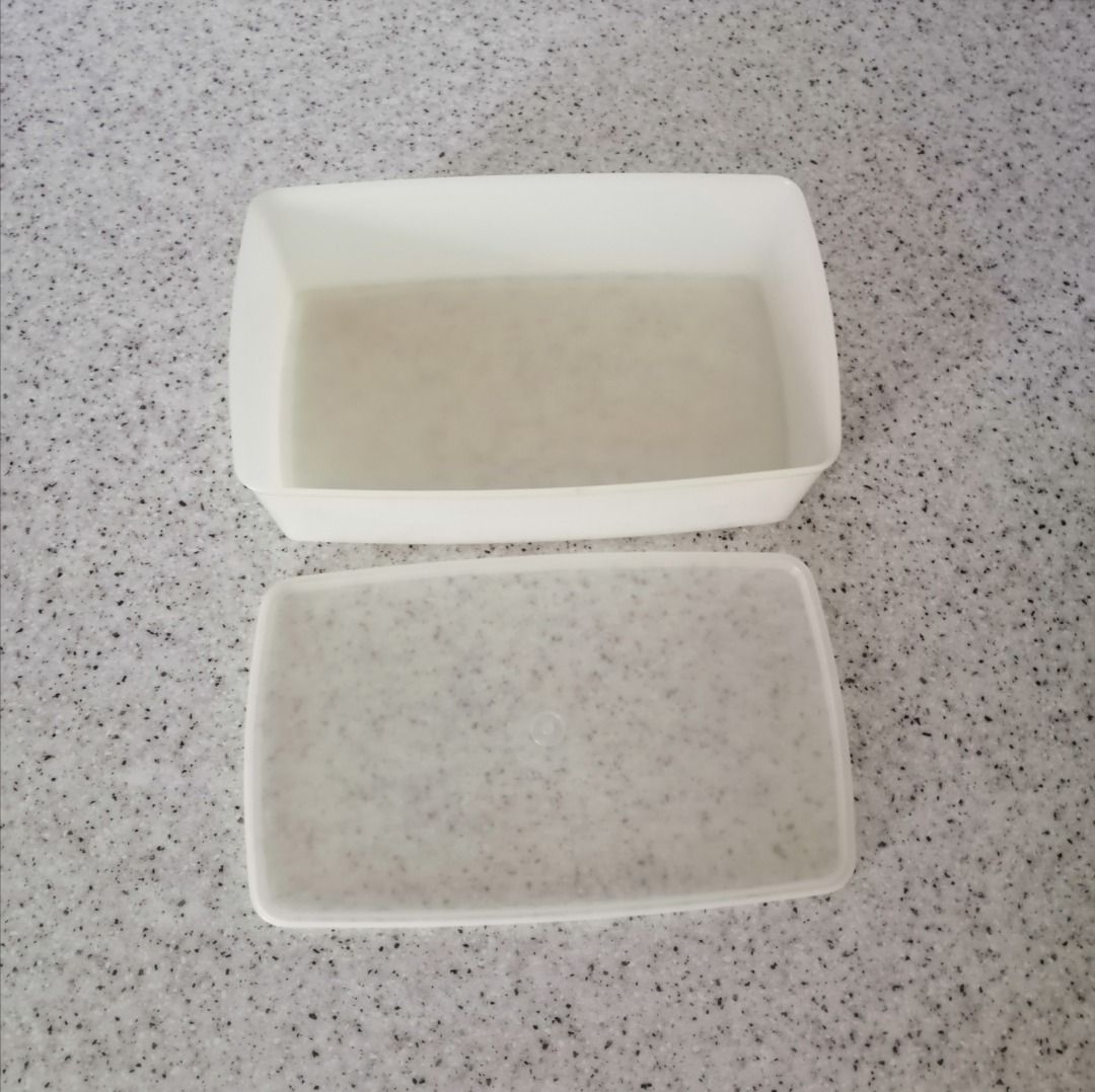 Classic Tupperware Square Keeper - Vintage White