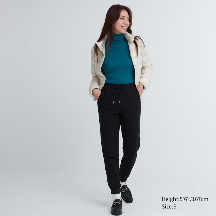 Uniqlo Sweatpants, Women's Fashion, Bottoms, Other Bottoms on Carousell