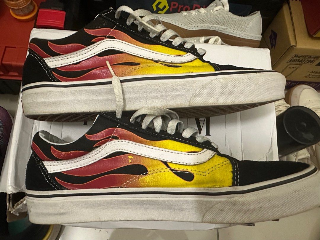 Flame vans old skool hotsell
