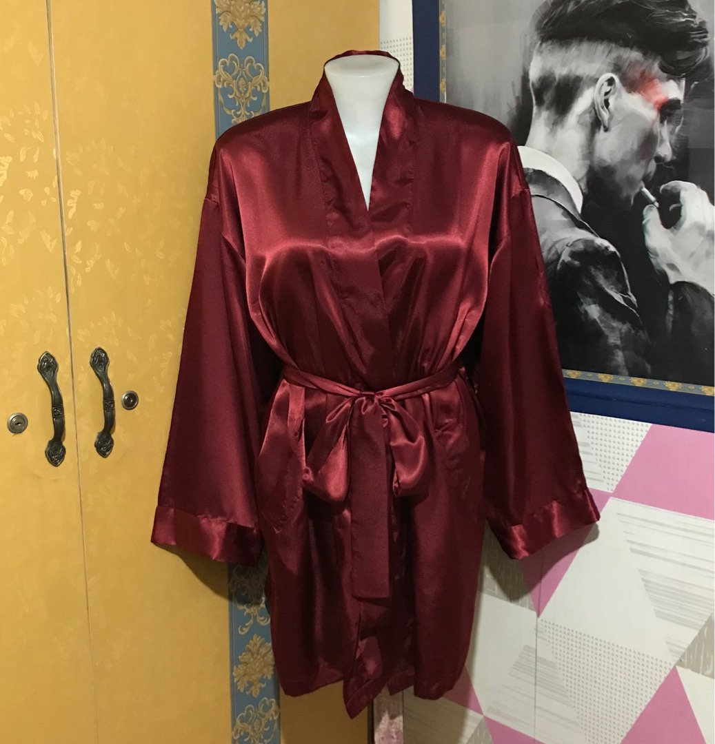 Victoria’s Secret vintage silk robe, Women's Fashion, Undergarments ...