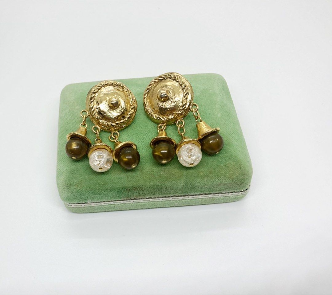 Vintage Clip On Earrings