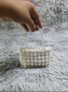 White Flower Zipper Mini Bag