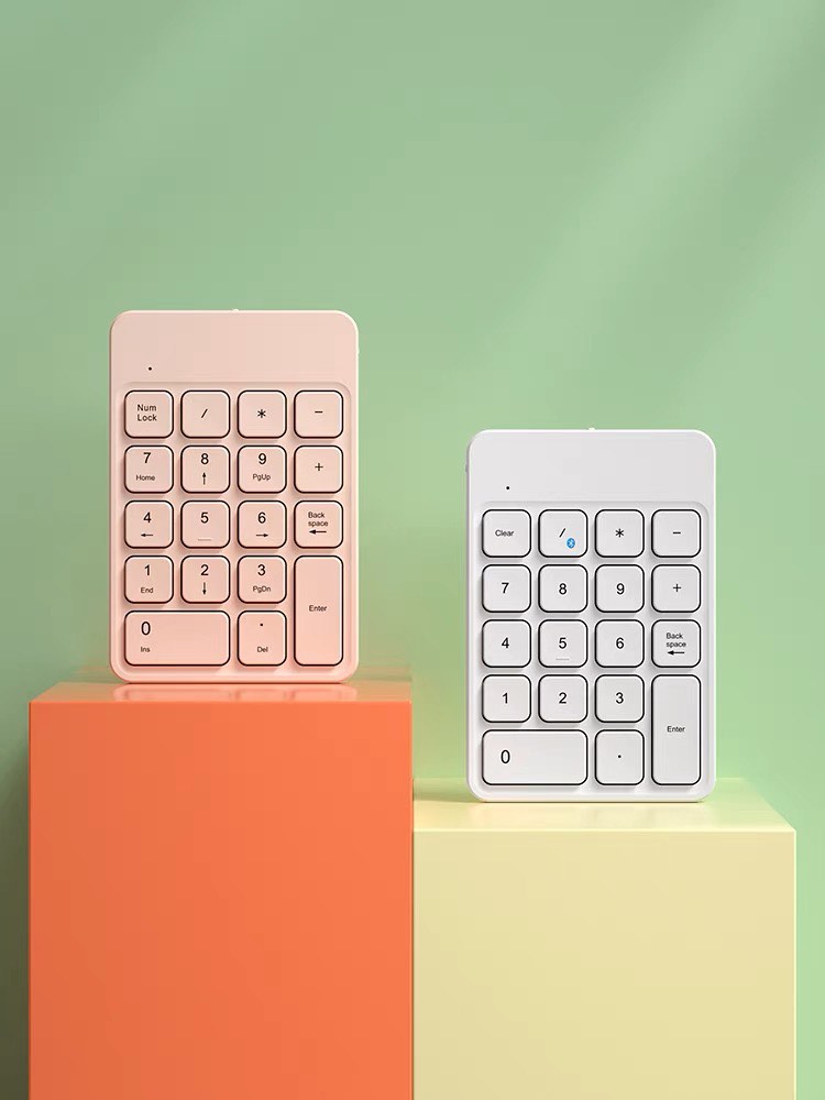 Wireless number pad, Computers & Tech, Parts & Accessories, Computer Keyboard on Carousell