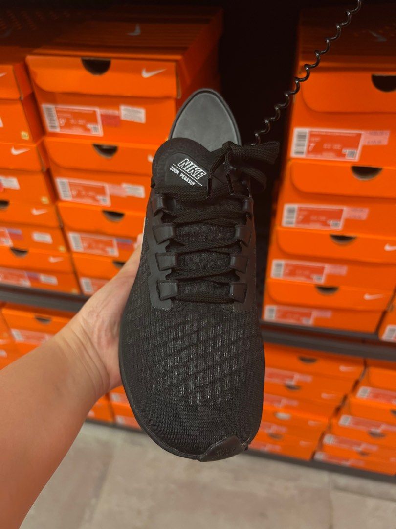 Nike bte wmns top nike air zoom pegasus