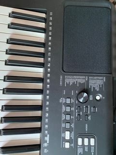 Yamaha PSR E373 keyboard