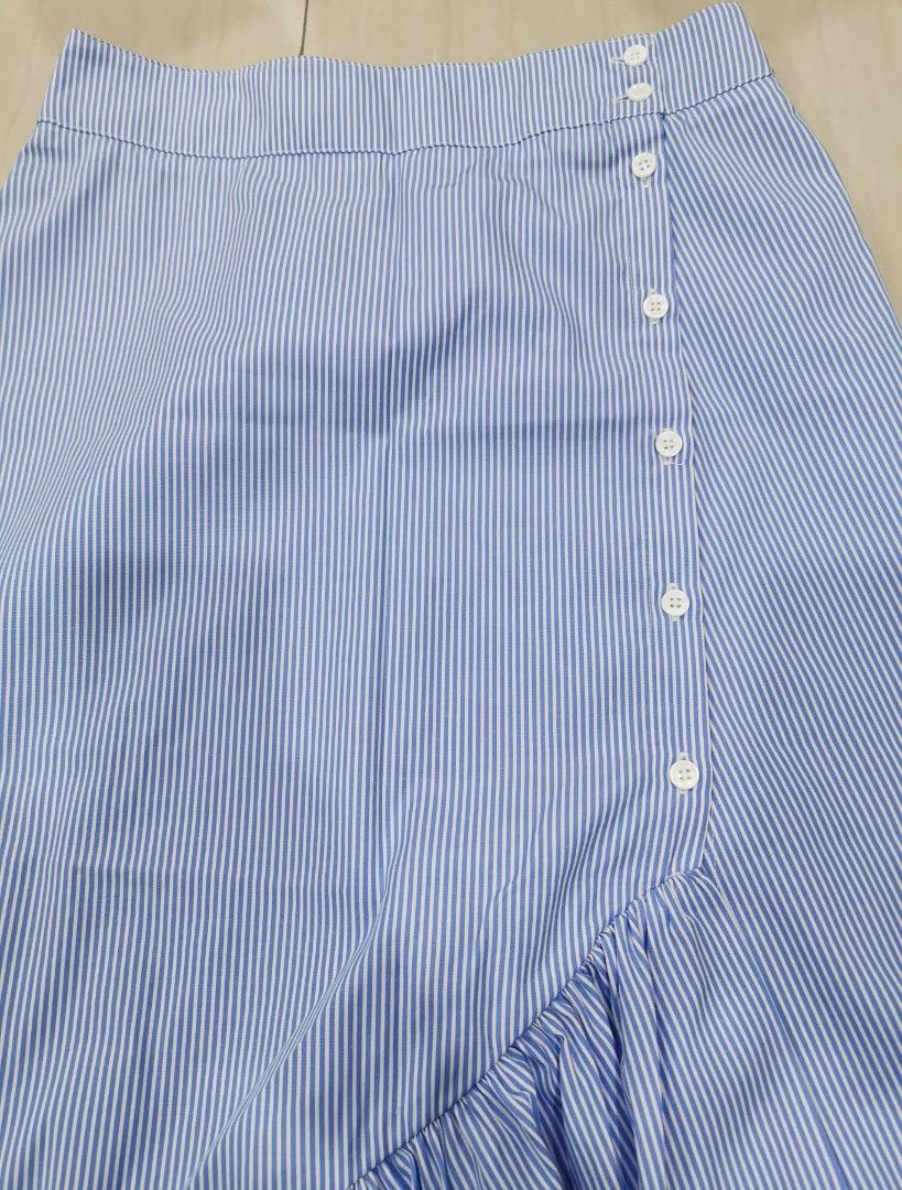 Zara women stripe asymmetrical skirt with buttons in blue Women s