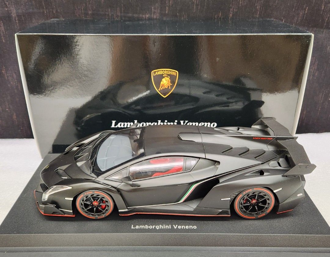 OUTLET SALE- 訳あり品など大放出 スケール 1/18 Veneno Lamborghini 黒（Lamborghini (1 veneno ミニカー