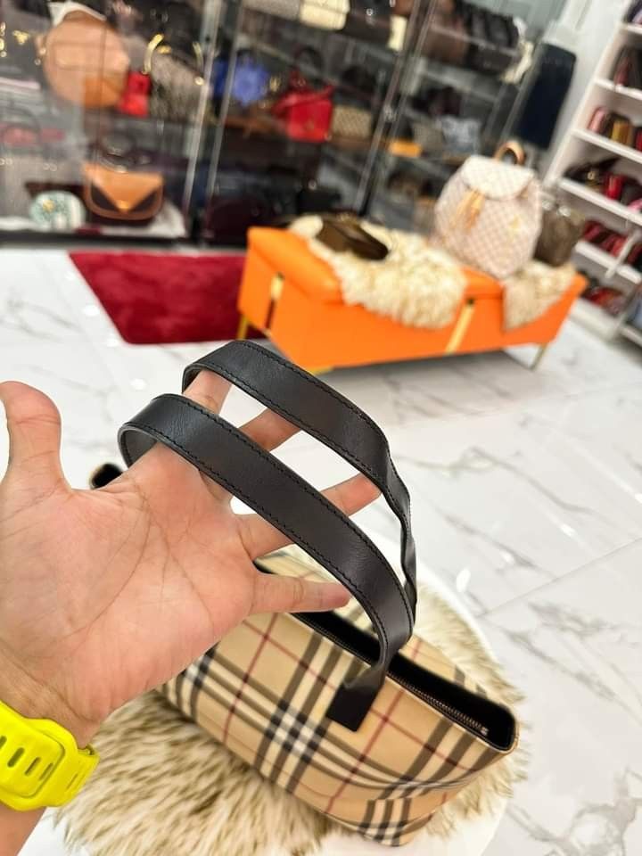 Burberry sf size discount