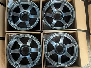 18” TE37 design  Hyperblack Code 6075 Mags 6Holes pcd 139 Bnew