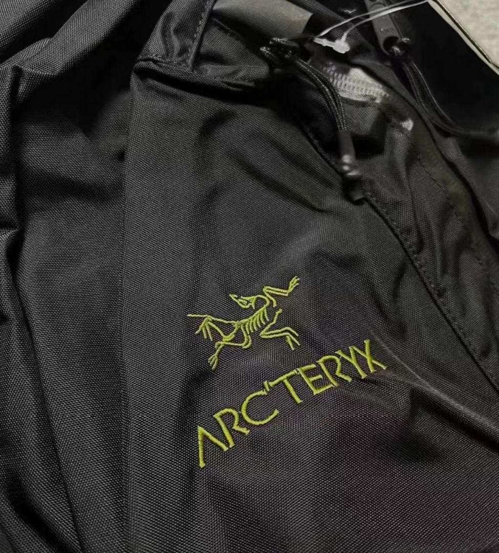 🌟全新Arcteryx 始祖鳥SYSTEM_A QUIVER正品大容量斜挎包黑色, 運動產品