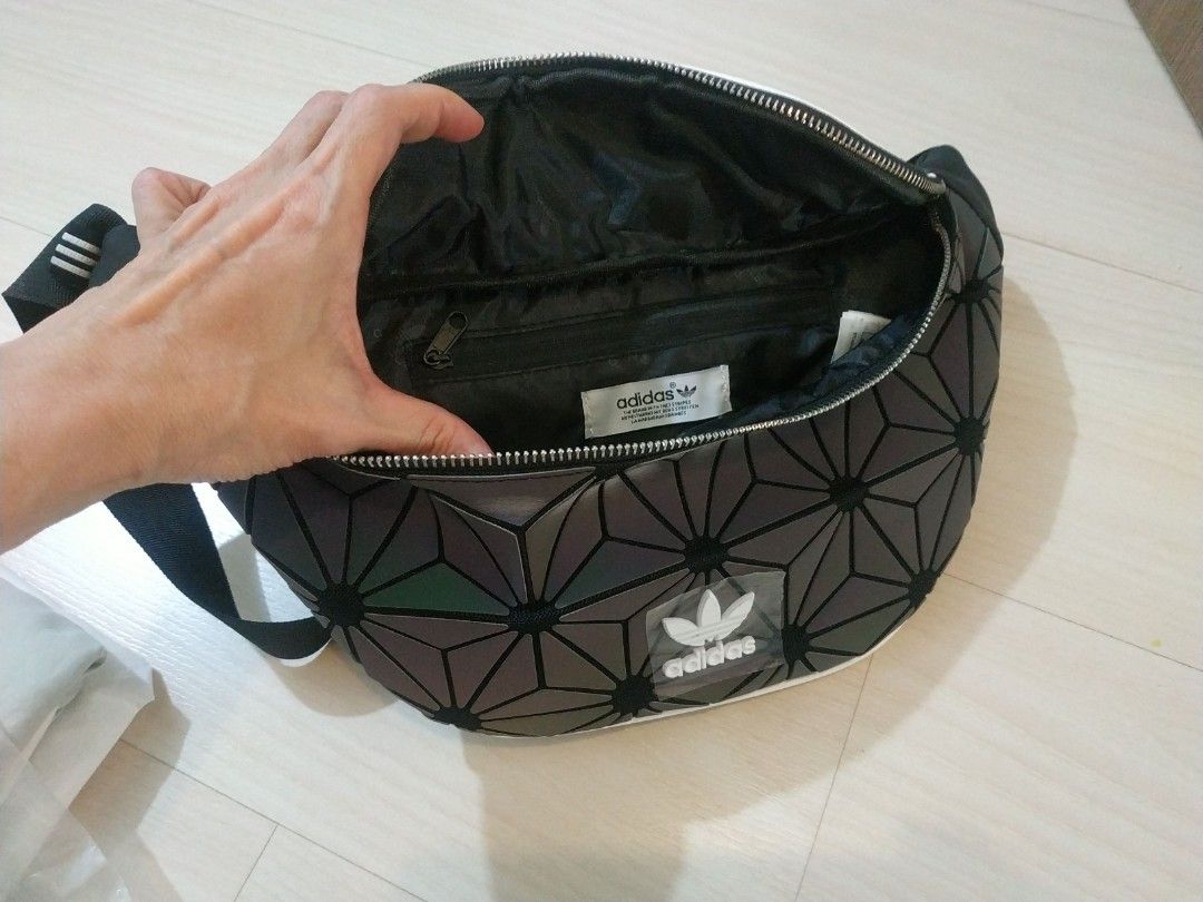 Harga adidas issey hotsell miyake waist bag original