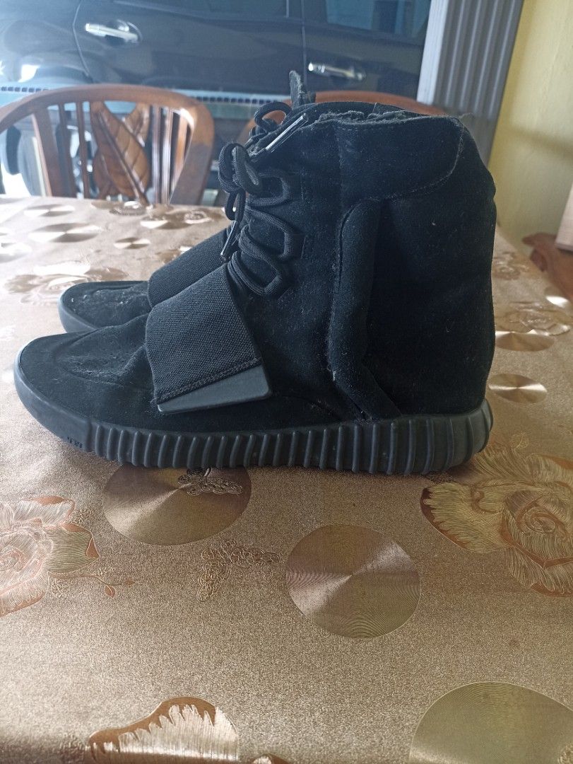 Adidas Yeezy Boost 750