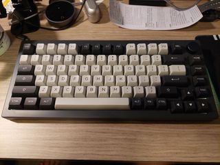 （分類：）位於 。 由 hfpong 提交（商品編號 1261824115，圖片 1）。簡介： 。