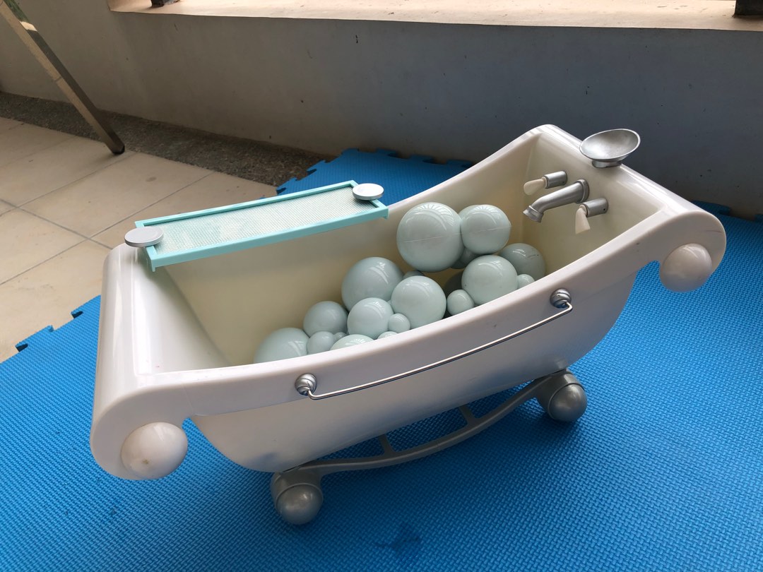 American girl bubble bathtub for dolls deals