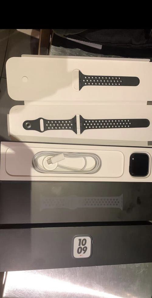 Unboxing apple watch best sale 4 nike