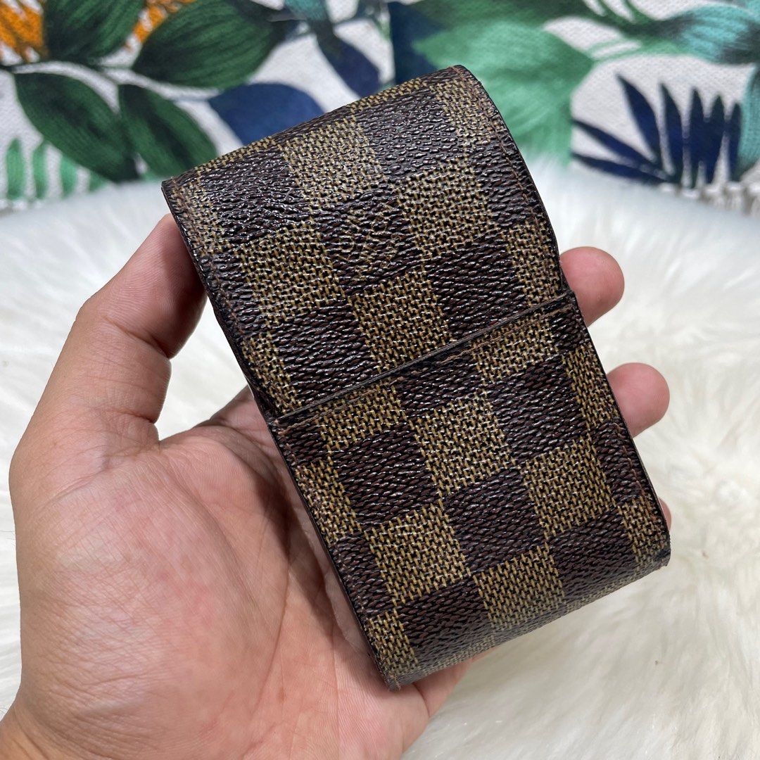 LV money clip wallet (preloved), Men's Fashion, Watches & Accessories,  Wallets & Card Holders on Carousell