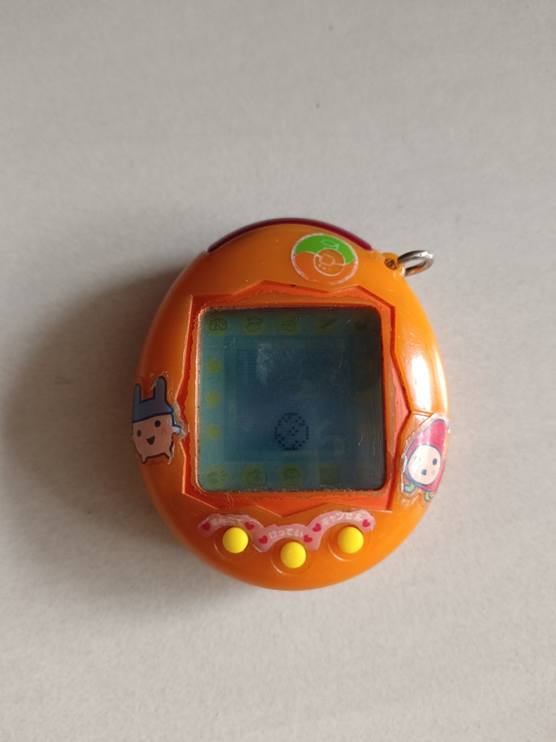 Bandai Tamagotchi connection v1 orange, Hobbies & Toys, Toys & Games on