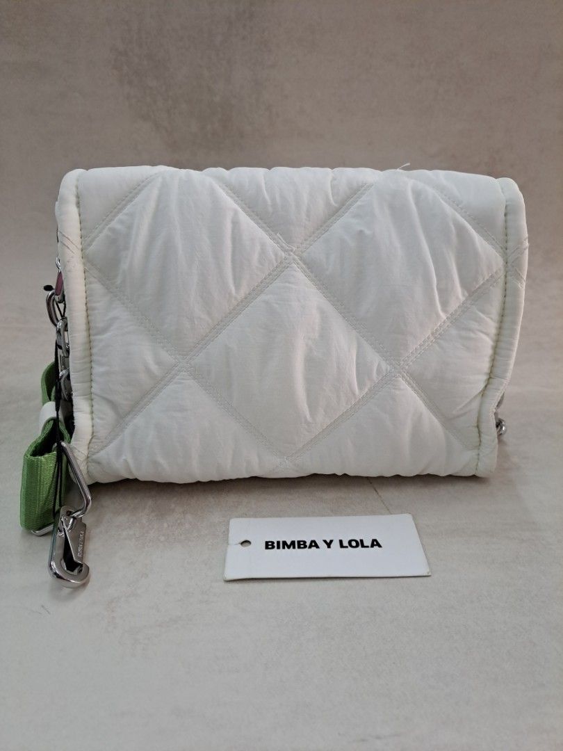 Bimba Y Lola Padded Nylon Flap Crossbody Bag Medium (Black Gold), Barang  Mewah, Tas & Dompet di Carousell