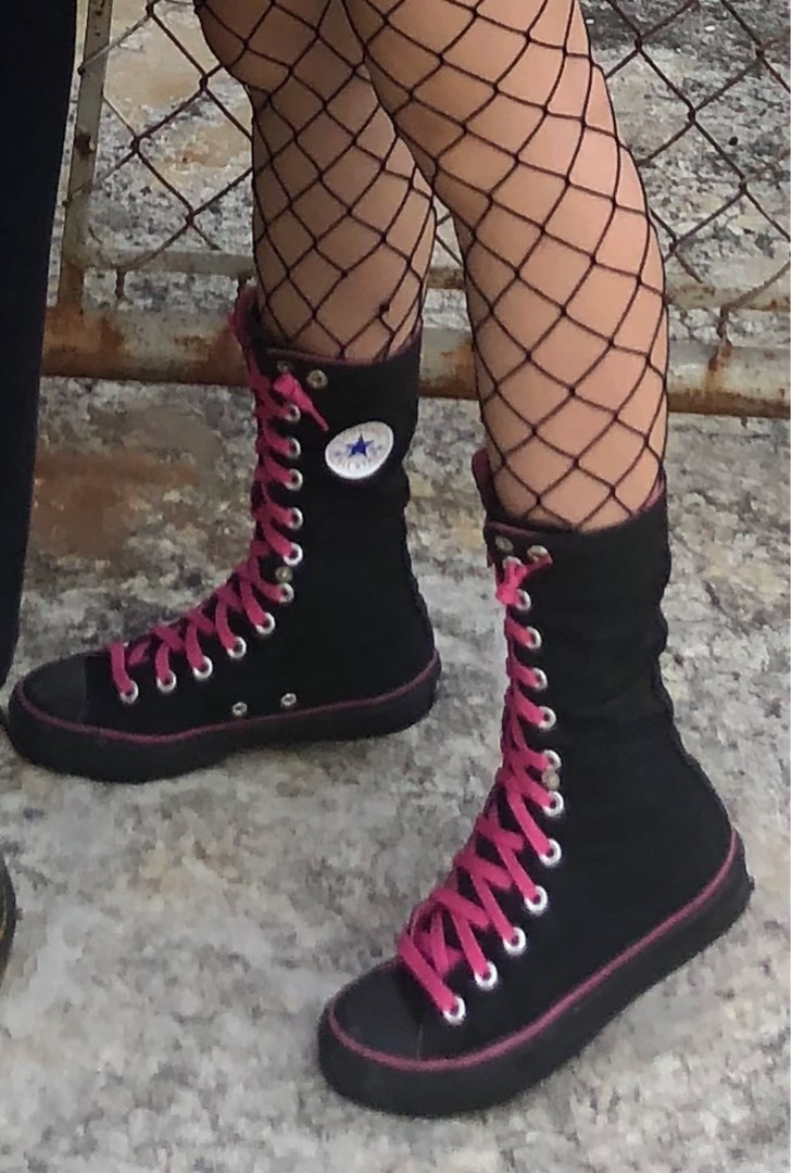 Knee high outlet pink converse