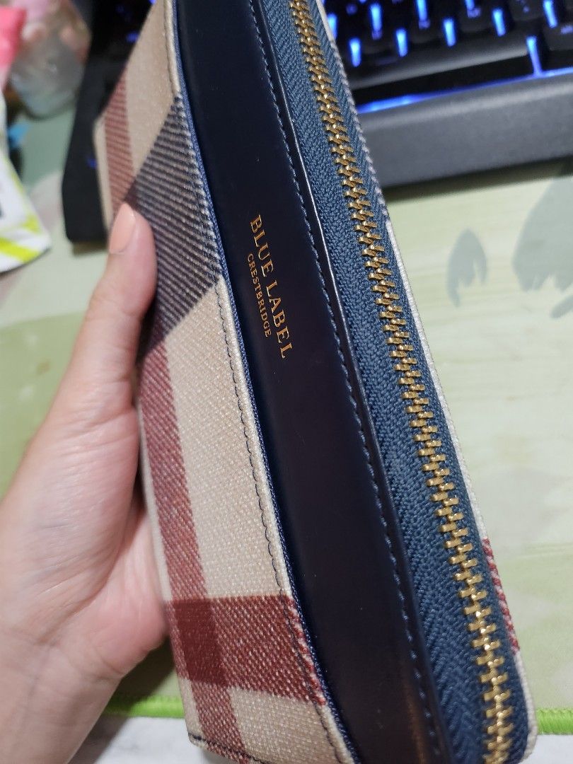 Burberry blue shop purse