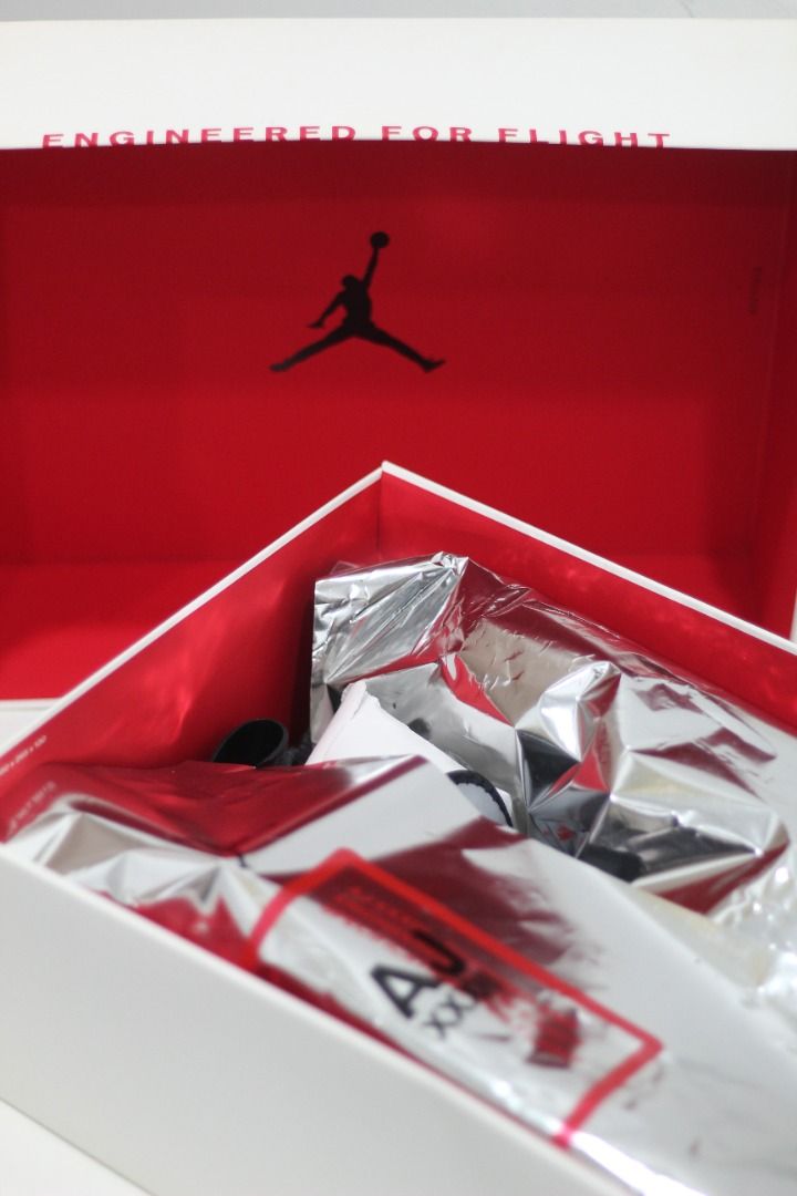 BNIB 2020 US10 - New in box Air jordan BRED XXXIII / AJ 33 / Jordan 33 high  / Black and red / Air max 95 / Air huarache / Jordan retro, Men's Fashion,  Footwear, Sneakers on Carousell