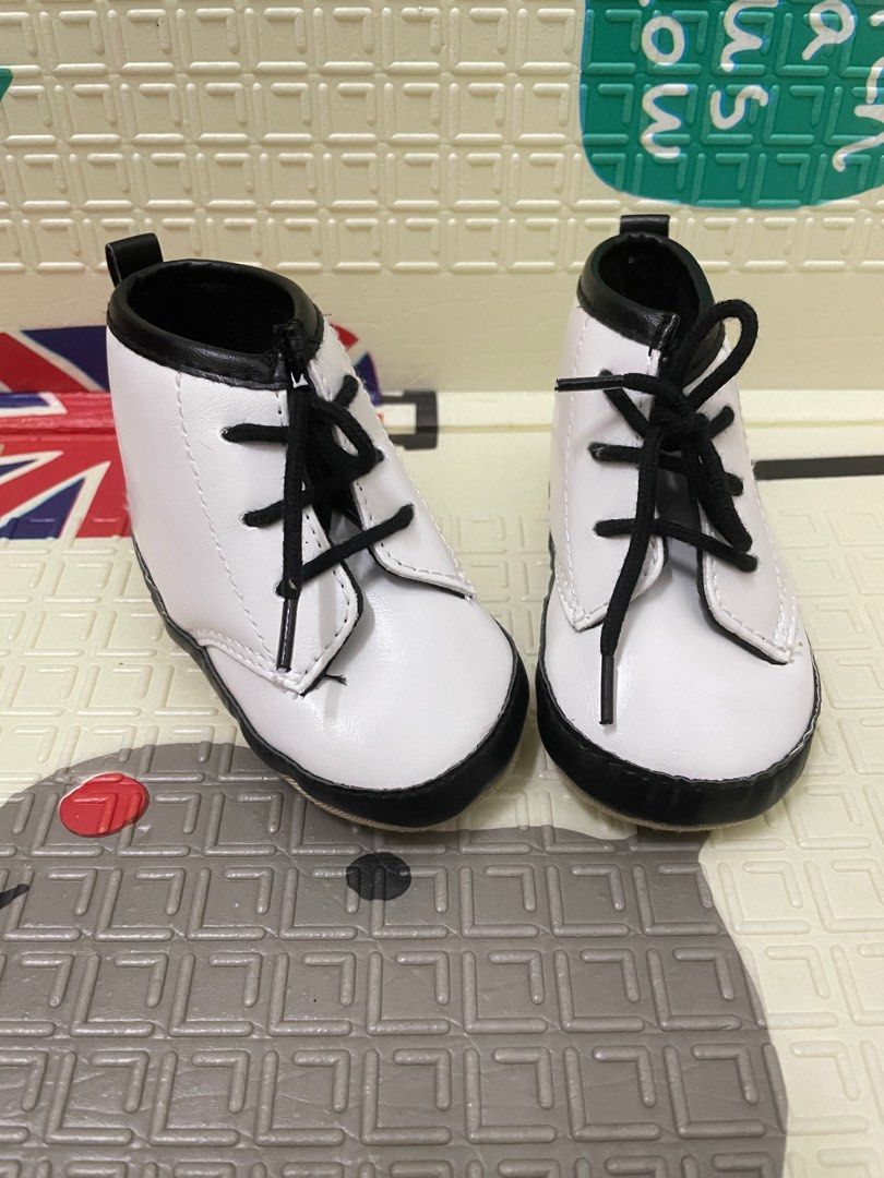 Doc marten best sale baby shoes