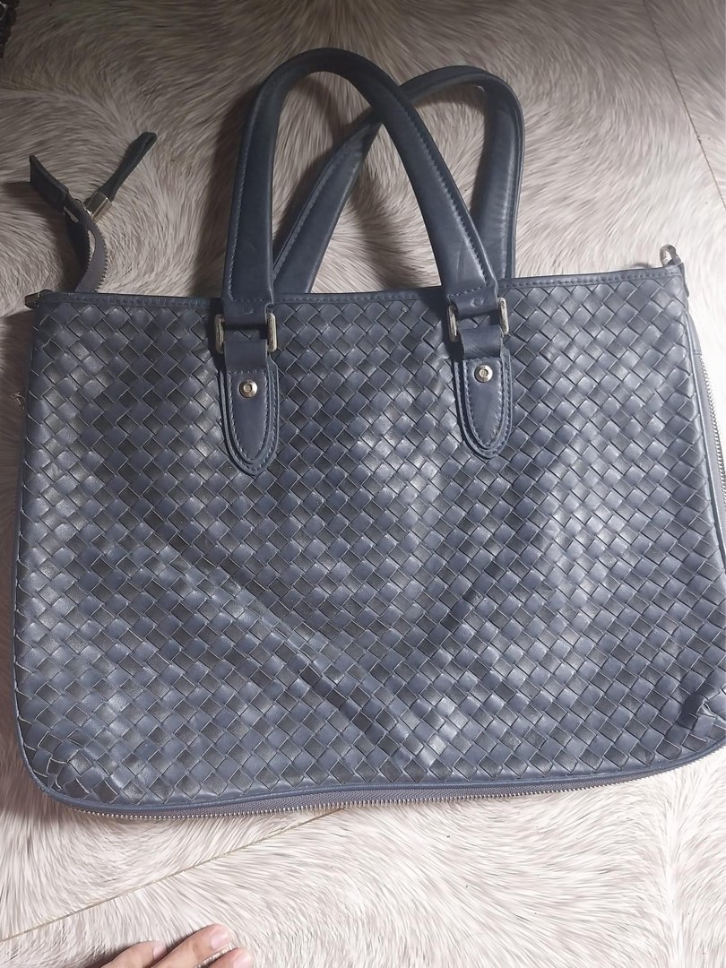 Bottega Laptop Bag, Computers & Tech, Parts & Accessories, Laptop Bags & Sleeves on Carousell