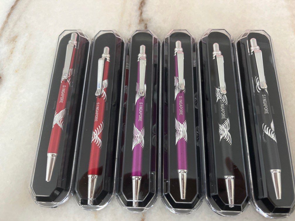 Brand New Singapore Pens (Gift & Collectibles Edition), Hobbies & Toys