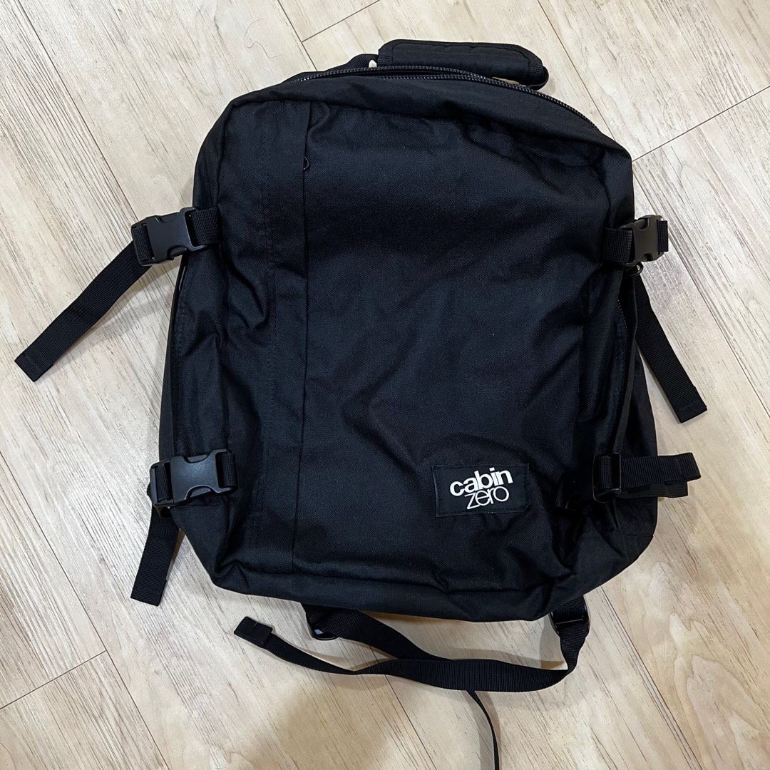 10/10 Cabinzero Classic 28L Backpack Laptop (Absolute Black) SUPER NEW!,  Men's Fashion, Bags, Backpacks on Carousell