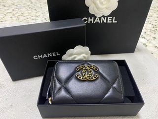 Chanel 19 Zip Wallet Card Holder Black Lambskin – ＬＯＶＥＬＯＴＳＬＵＸＵＲＹ