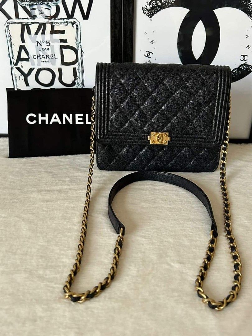 Chanel deals square woc