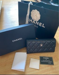 BOY CHANEL Long Flap Authentic wallet - Black with seasoned unique green  inner, Luxury, Bags & Wallets on Carousell